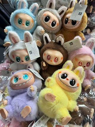 BONECOS LABUBU 2° GERAÇÃO SAQUINHO SURPRESA